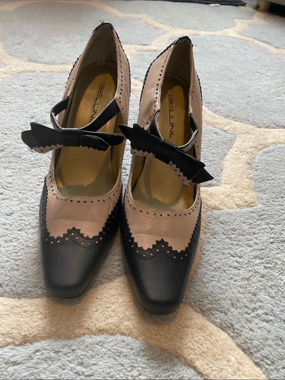 Bellini Two-Tone Black and Nude Bow Mary Jane Heels